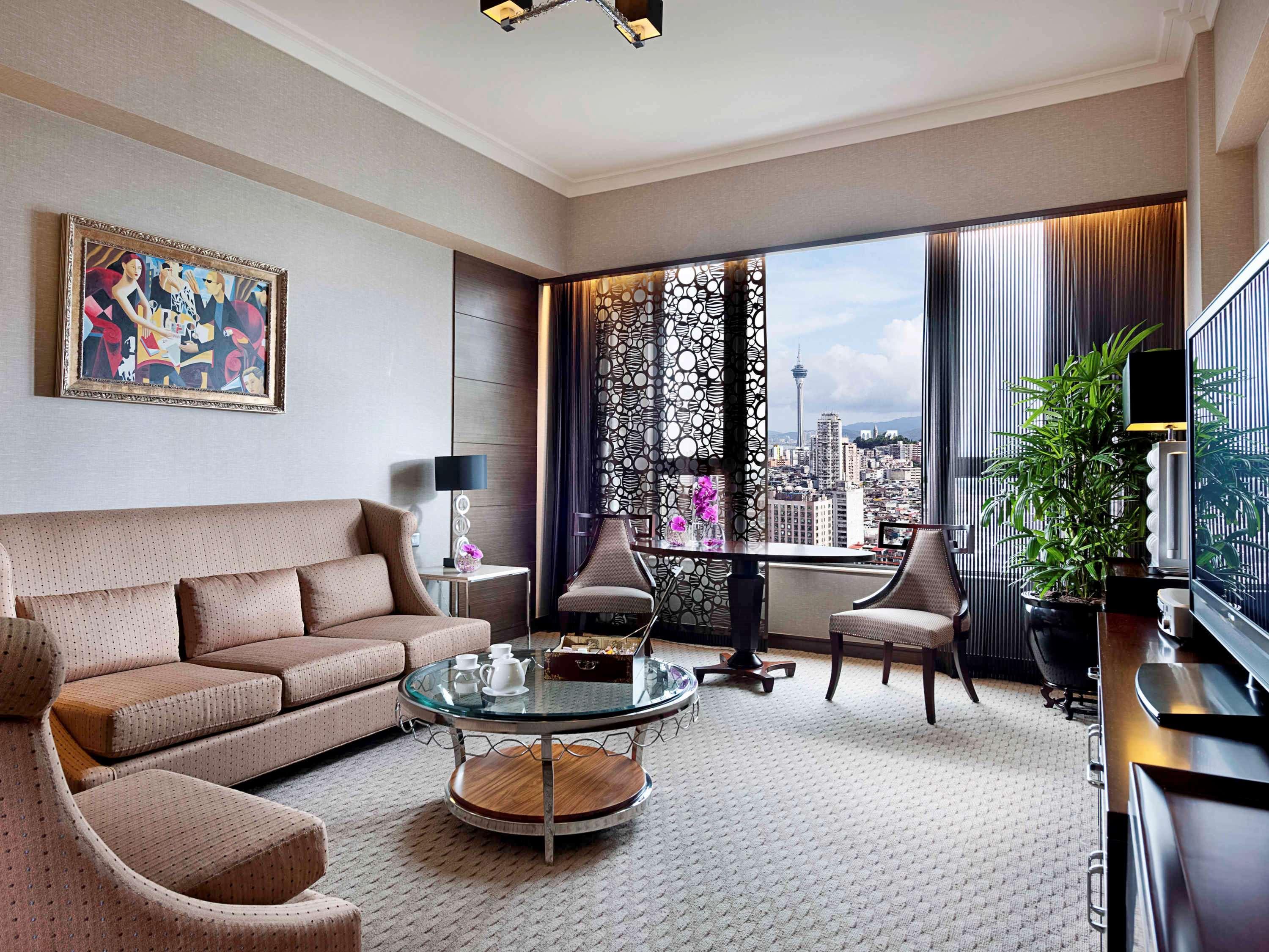 Sofitel Macau At Ponte 16 Hotel Eksteriør billede A living room in a suite at the Shangri-La Hotel, Kuala Lumpur