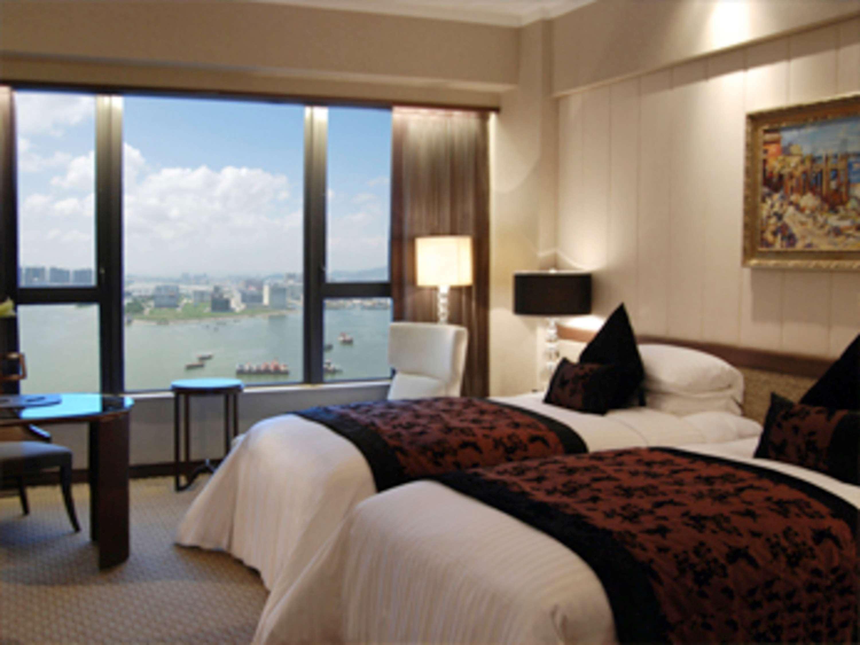 Sofitel Macau At Ponte 16 Hotel Eksteriør billede Deluxe Room