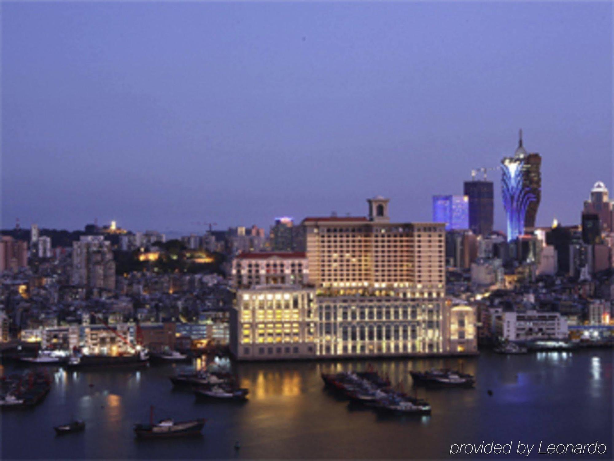 Sofitel Macau At Ponte 16 Hotel Eksteriør billede The view of the hotel from the sea